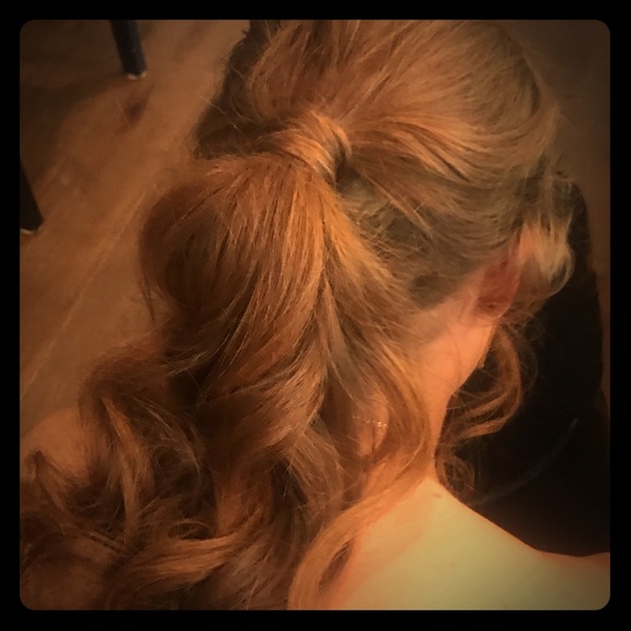 Meet your Posher, Colleen - Picture 1 of 3